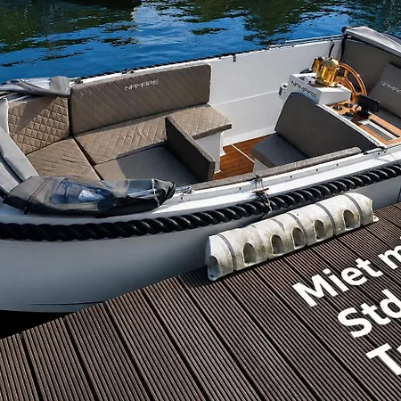 Hausboot Traumzeitboot Helmut - Exklusiver Festlieger In Perfekter Lage Am Scharmuetzelsee Bad Saarow