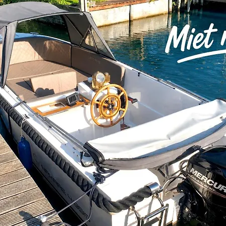 Hausboot Traumzeitboot Helmut - Exklusiver Festlieger In Perfekter Lage Am Scharmuetzelsee Πλωτό κατάλυμα