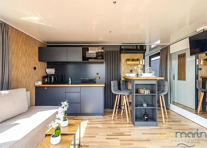 Traumzeitboot Helmut - Exklusiver Festlieger In Perfekter Lage Am Scharmuetzelsee Πλωτό κατάλυμα