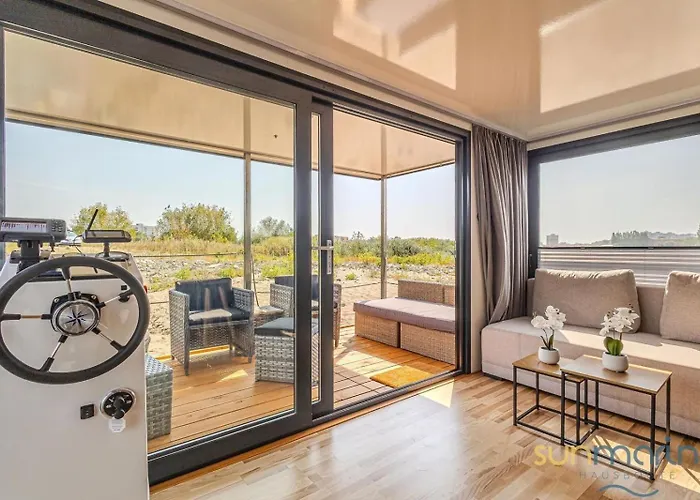 Πλωτό κατάλυμα Traumzeitboot Helmut - Exklusiver Festlieger In Perfekter Lage Am Scharmuetzelsee *