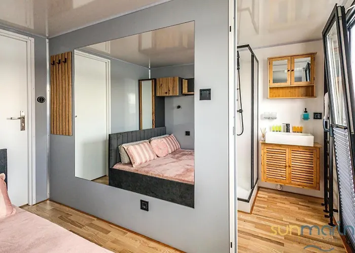 Πλωτό κατάλυμα Traumzeitboot Helmut - Exklusiver Festlieger In Perfekter Lage Am Scharmuetzelsee Bad Saarow